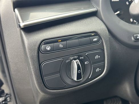 Certified 2025 INFINITI QX50 Luxe image 17