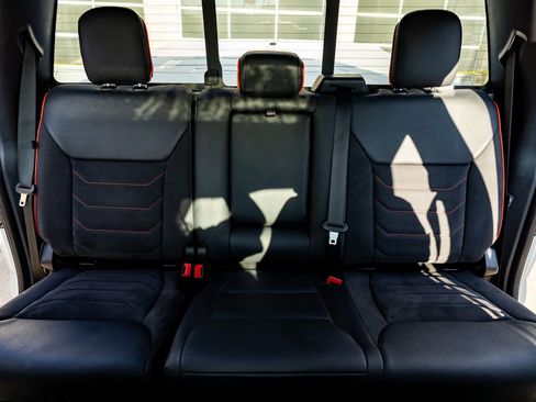 Used 2023 Ford F250 Lariat w/ Lariat Ultimate Package image 35