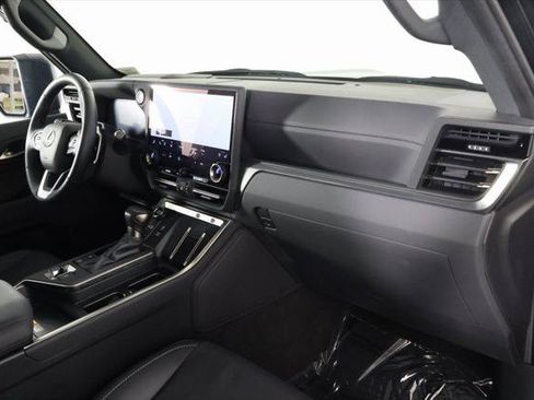 Certified 2026 Lexus GX 550 w/ Cold Area Package AWD/4WD image 9