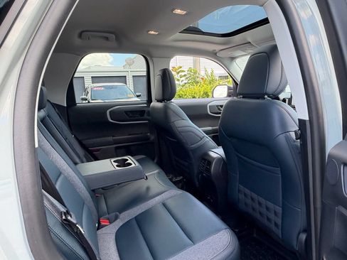 Used 2024 Ford Bronco Sport Outer Banks w/ Tech Package AWD/4WD image 17