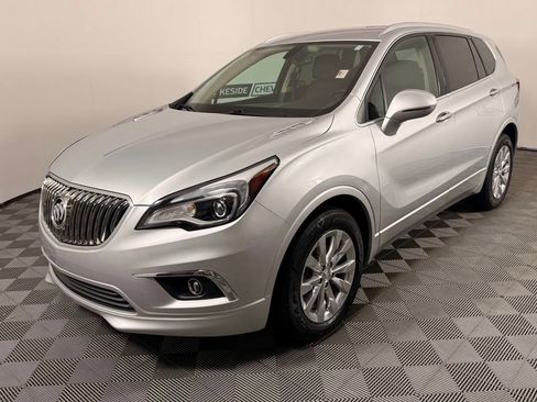 Used 2017 Buick Envision Essence FWD image 2