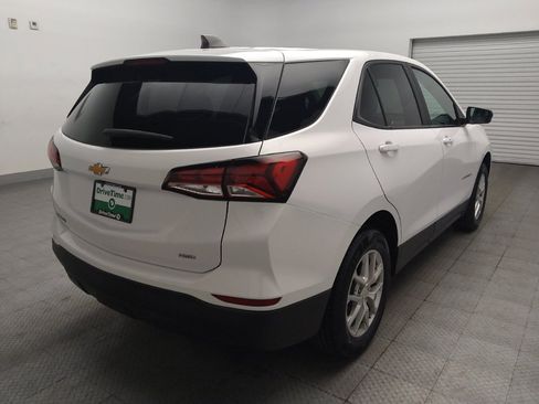 Used 2023 Chevrolet Equinox LS w/ LS Convenience Package AWD/4WD image 9