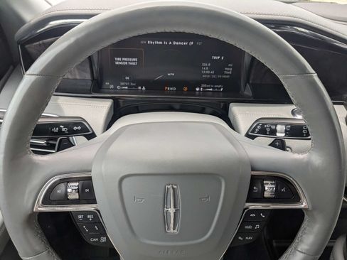 Used 2021 Lincoln Navigator L Reserve AWD/4WD image 31