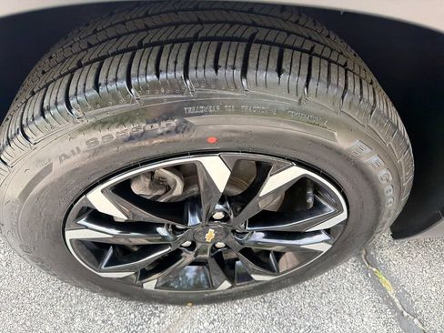 Certified 2023 Chevrolet TrailBlazer LT FWD image 30