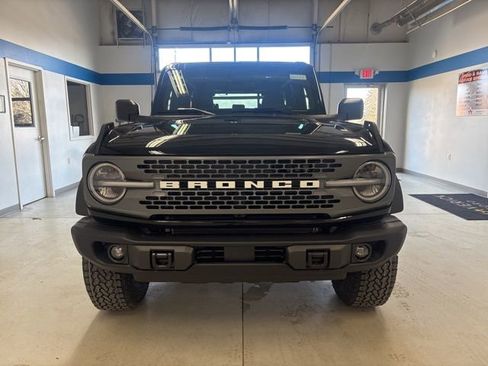 New 2026 Ford Bronco Badlands image 2
