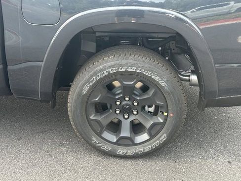 New 2026 RAM 1500 4x4 Crew Cab image 18