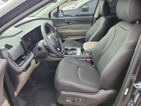 New 2026 Kia Carnival EX image 22