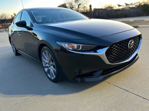 Used 2019 MAZDA MAZDA3 Sedan image 4