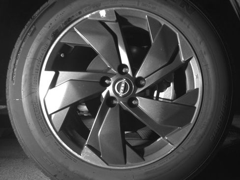 Used 2025 Nissan Rogue SV image 13