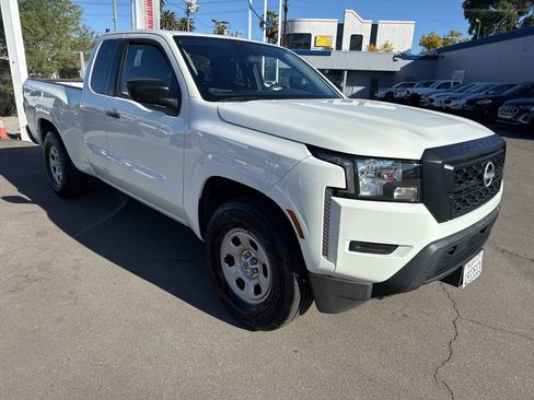 Used 2023 Nissan Frontier S image 1