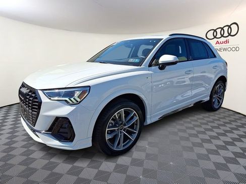 Used 2025 Audi Q3 2.0T Premium w/ Convenience Package AWD/4WD image 3