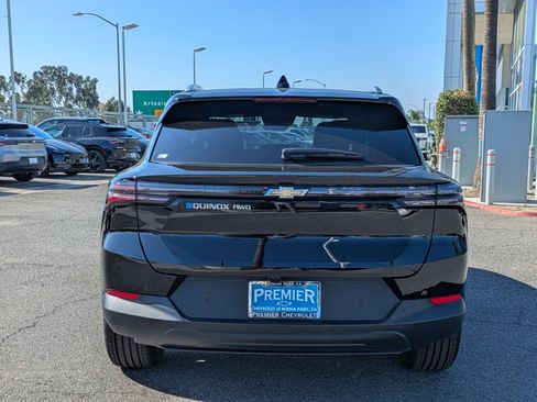 Used 2026 Chevrolet Equinox EV LT image 4