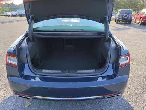 Used 2018 Lincoln Continental Black Label w/ Rear-seat Package FWD image 32