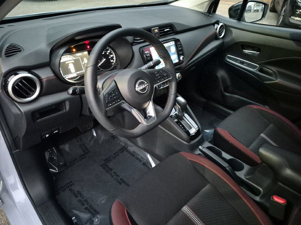 Certified 2025 Nissan Versa SR FWD image 15