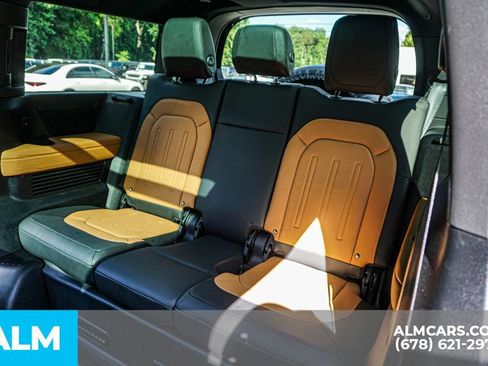 Used 2024 Land Rover Defender 130 X AWD/4WD image 21