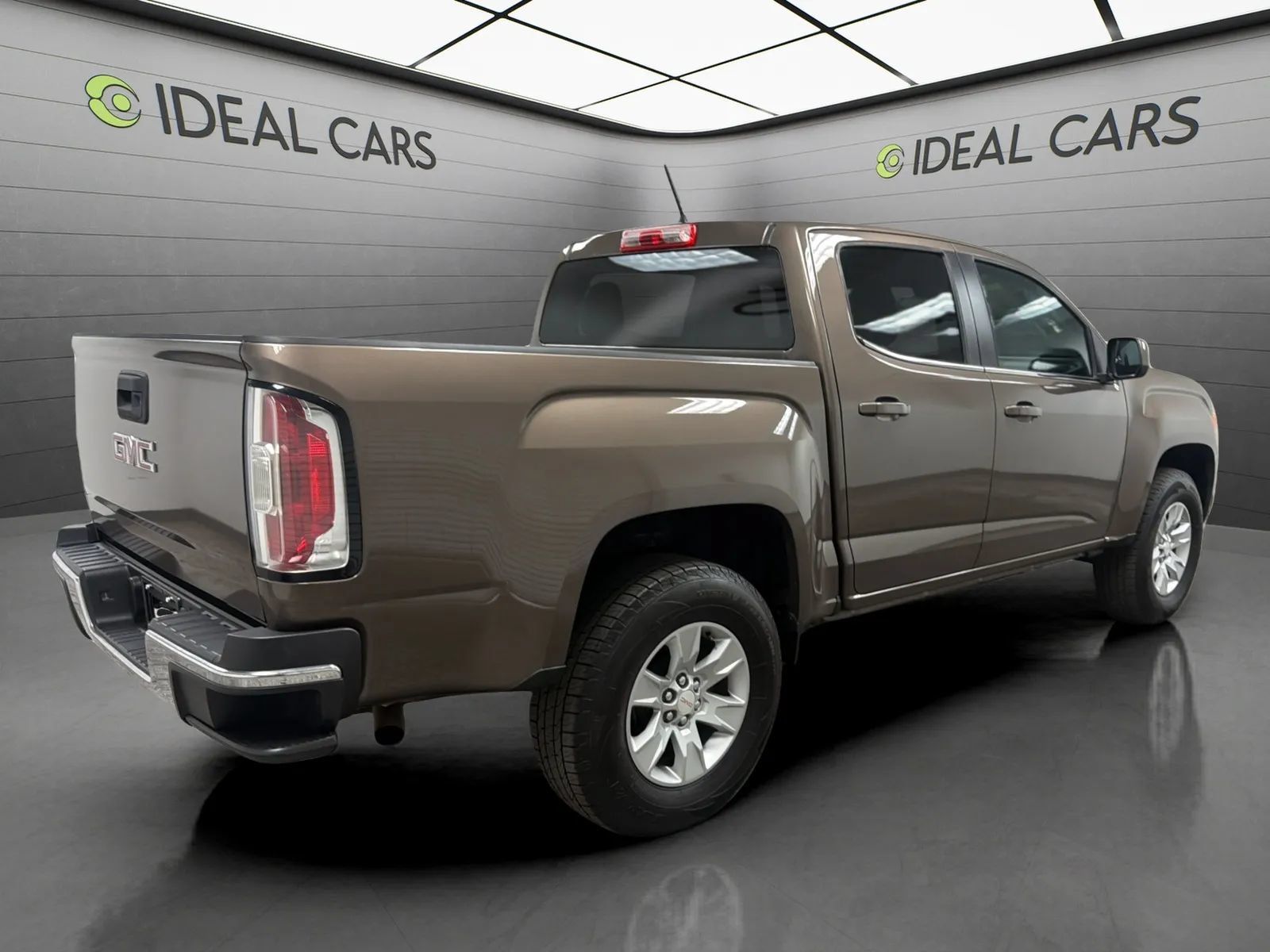 Used 2016 GMC Canyon SLE AWD/4WD image 5