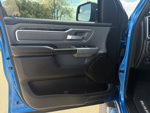 Used 2022 RAM 1500 Big Horn AWD/4WD image 7