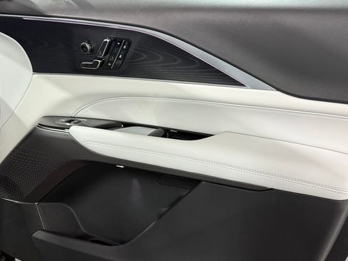 New 2026 Cadillac Lyriq Sport image 46