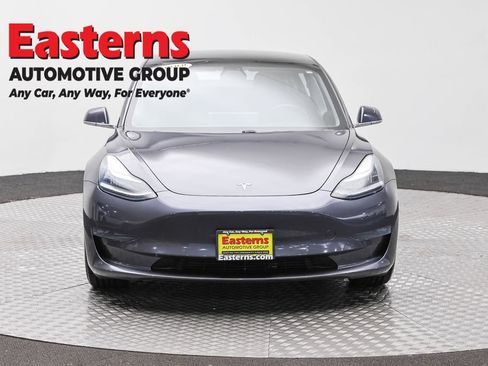 Used 2019 Tesla Model 3 Performance AWD/4WD image 2