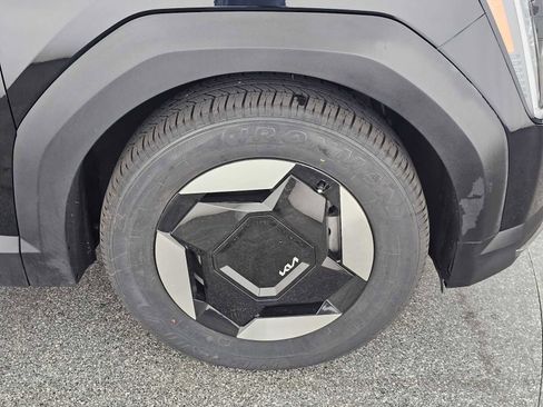 Used 2024 Kia EV9 Wind image 9