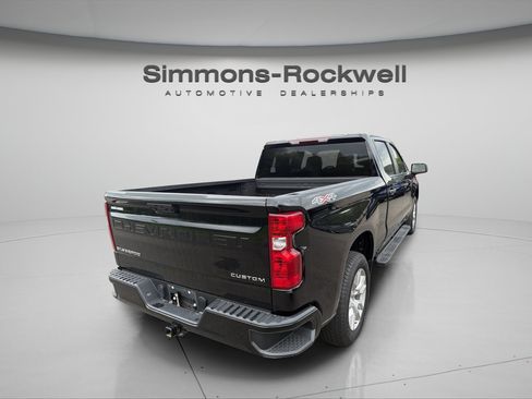 Used 2024 Chevrolet Silverado 1500 Custom AWD/4WD image 5