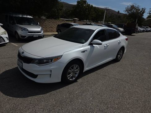 Used 2016 Kia Optima LX FWD image 1