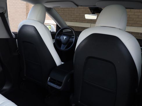 Used 2020 Tesla Model Y Long Range AWD/4WD image 25
