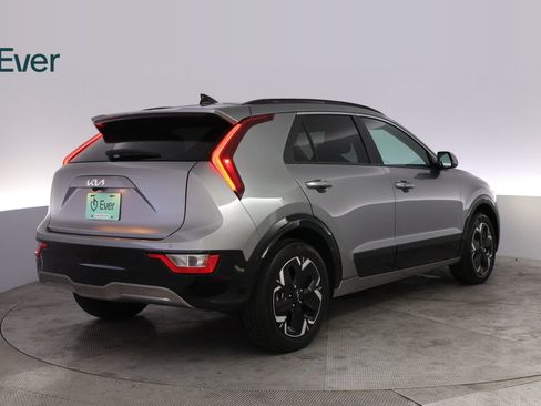 Used 2023 Kia Niro Wind FWD image 3