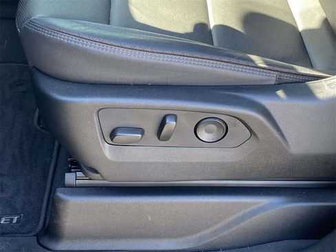 Used 2024 Chevrolet Suburban High Country w/ Advanced Technology Package image 18