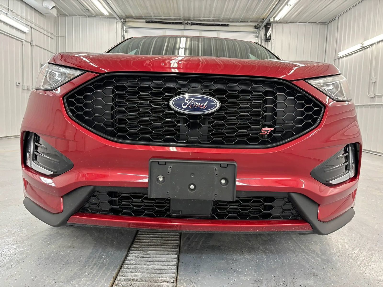Used 2020 Ford Edge ST w/ Cold Weather Package AWD/4WD image 11
