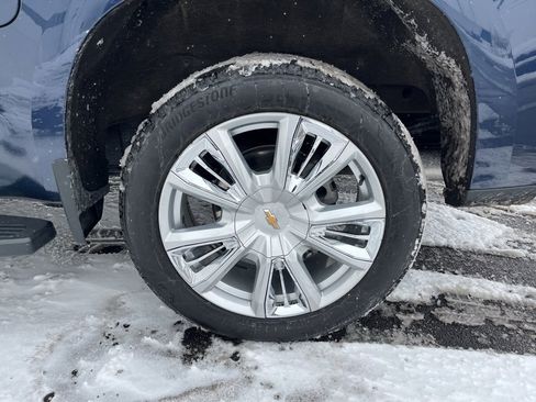 Used 2023 Chevrolet Silverado 1500 High Country w/ High Country Premium Package image 31