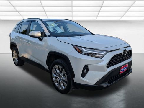 Used 2025 Toyota RAV4 XLE Premium FWD image 1