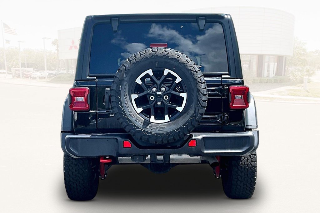 Used 2026 Jeep Wrangler Unlimited Rubicon AWD/4WD image 5