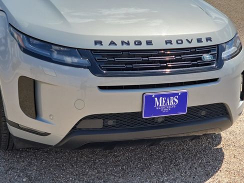 Used 2024 Land Rover Range Rover Evoque S AWD/4WD image 9