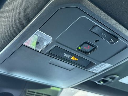 Used 2025 Toyota Tacoma SR5 image 24