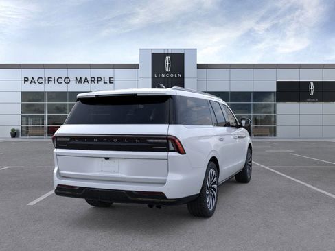 New 2026 Lincoln Navigator L Black Label image 8