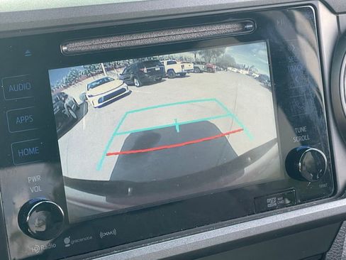 Used 2019 Toyota Tacoma TRD Sport w/ Exterior Package image 9