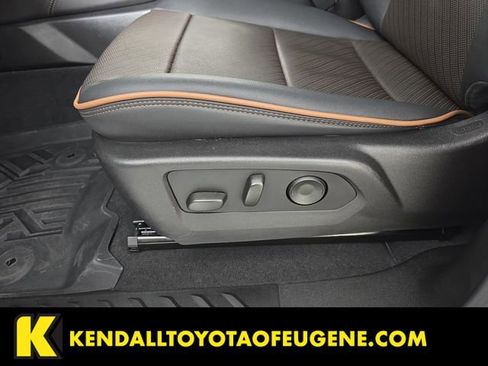 Used 2024 GMC Canyon AT4 w/ AT4 Premium Package image 20