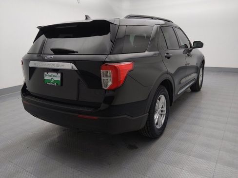 Used 2023 Ford Explorer XLT image 9