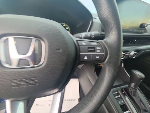 Used 2025 Honda CR-V LX image 17