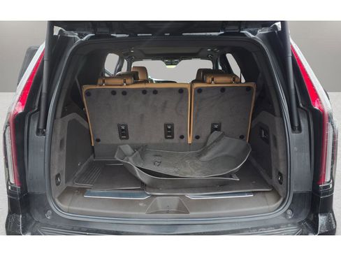 Used 2023 Cadillac Escalade Sport w/ Touring Package image 19