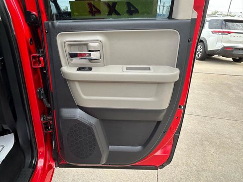 Used 2012 RAM 1500 Classic SLT AWD/4WD image 15