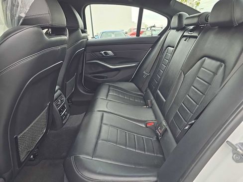 Used 2019 BMW 330i xDrive Sedan w/ Convenience Package AWD/4WD image 15
