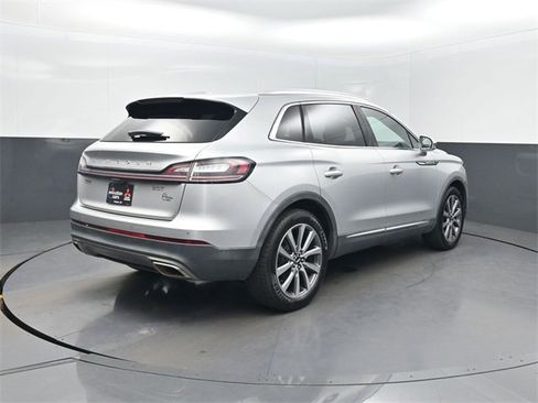 Used 2019 Lincoln Nautilus Select image 35