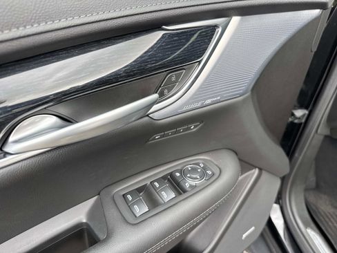 New 2025 Cadillac XT5 Premium Luxury w/ LPO, Floor Liner Package image 19