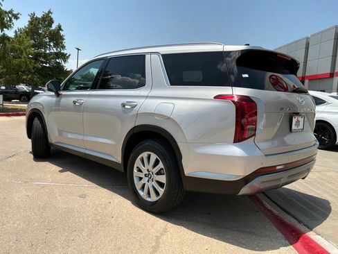 Used 2025 Hyundai Palisade SEL FWD image 8