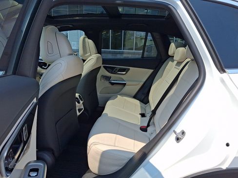 Certified 2023 Mercedes-Benz GLC 300 4MATIC image 10