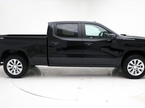 Used 2024 Chevrolet Silverado 1500 Custom AWD/4WD image 3