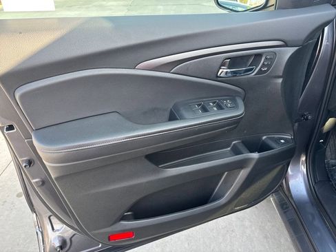 Used 2025 Honda Ridgeline RTL image 40