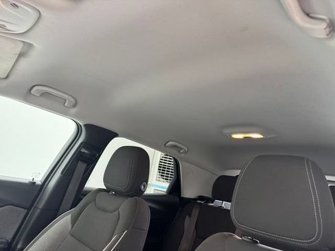 Used 2023 Chevrolet TrailBlazer LT FWD image 5